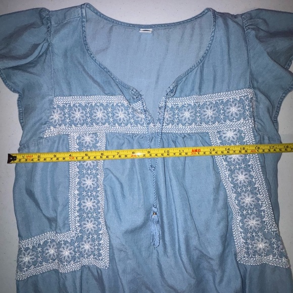 Old Navy Light Blue Midi Dress with White Embroidery - Picture 5 of 9